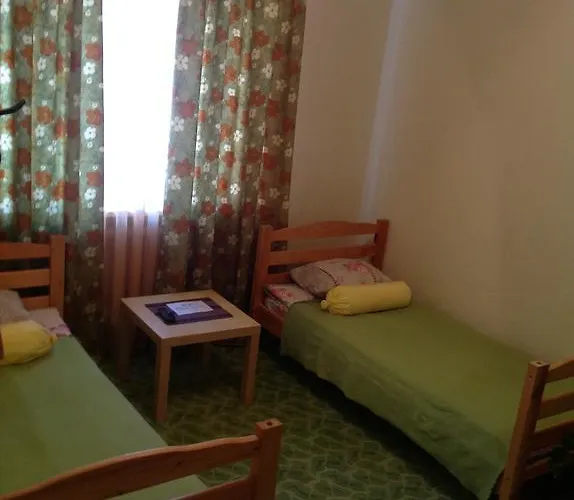 Yanka בית הארחה *